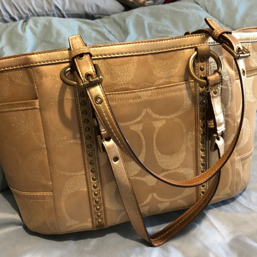 Coach Handbag - Picture 5 of 6
